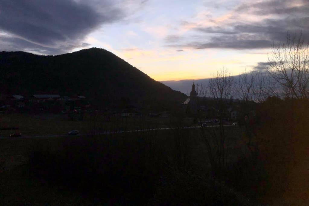 Studio Agreable Et Cosy Avec Vue Sur Les Memises Толлон Экстерьер фото